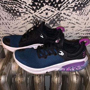Like New! Nike Joyride Running Sneaker